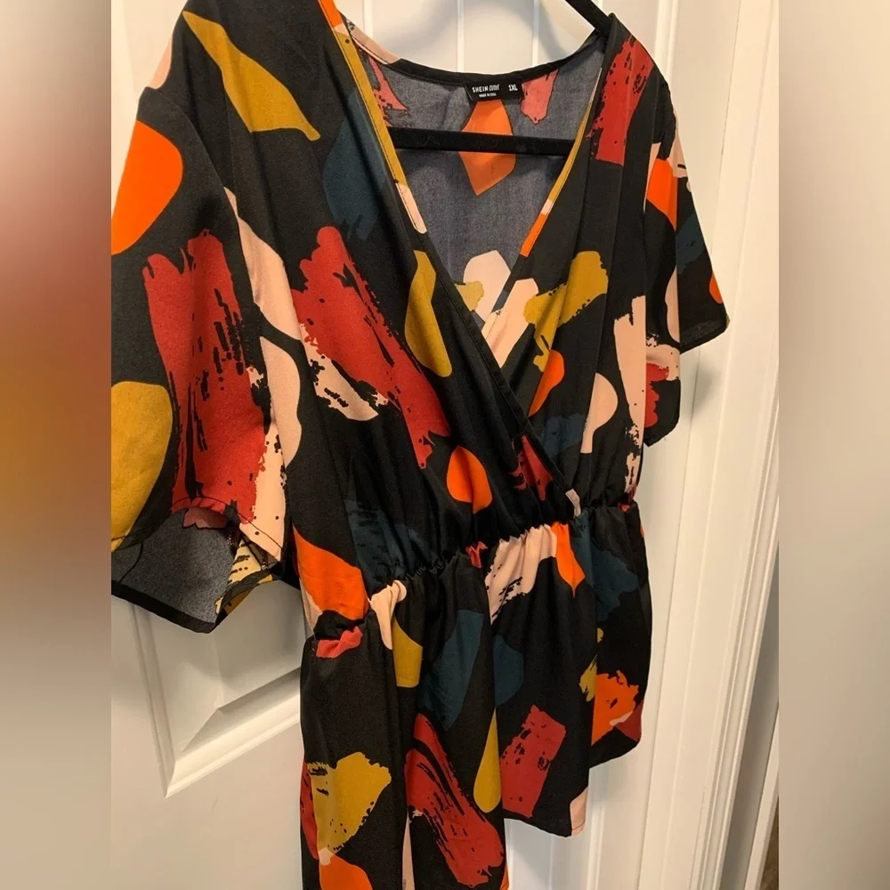5/$25 Item Shein Curves 1X - Picture 3 of 7